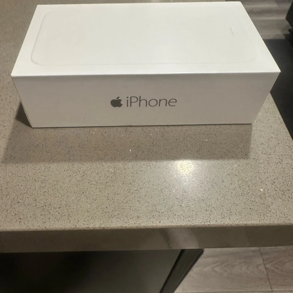 Apple iPhone - Sleek White Box
